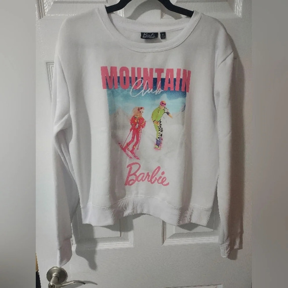 NWOT Barbie Mountain Club Barbie with Ken White Crew-neck Sweatshirt in Size XL - Picture 1 of 10